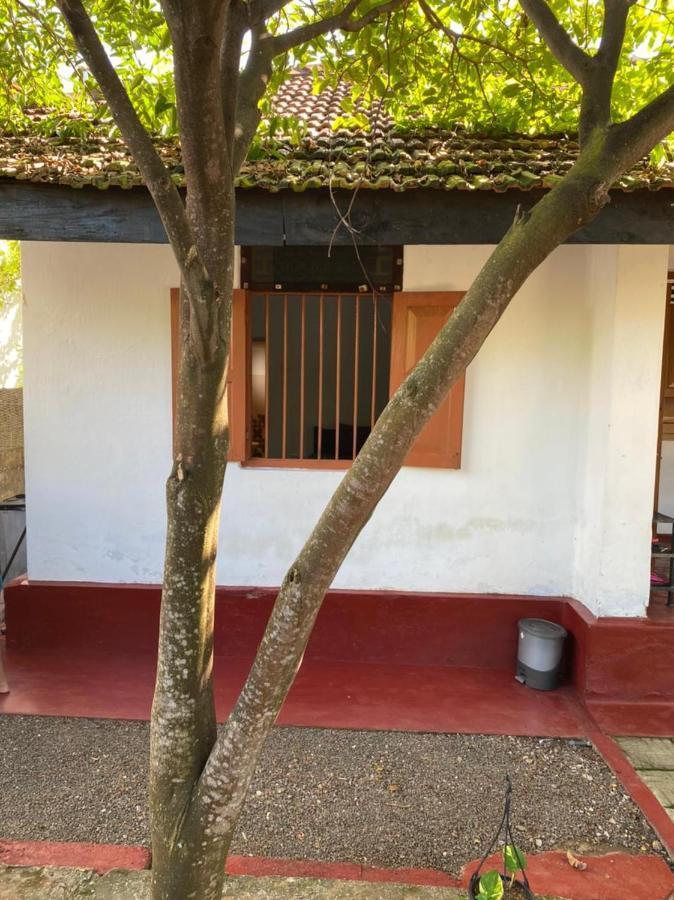 Ami Place With Kitchen * Hikkaduwa